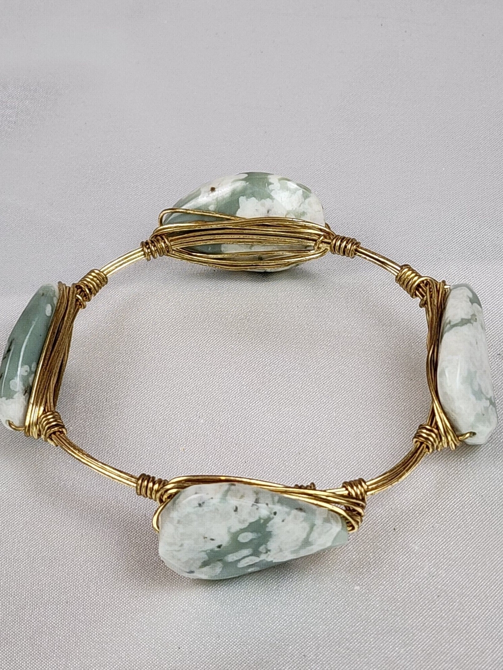 Green and White Stone Wire-Wrapped Bangle Bracelet - Women Jewelry